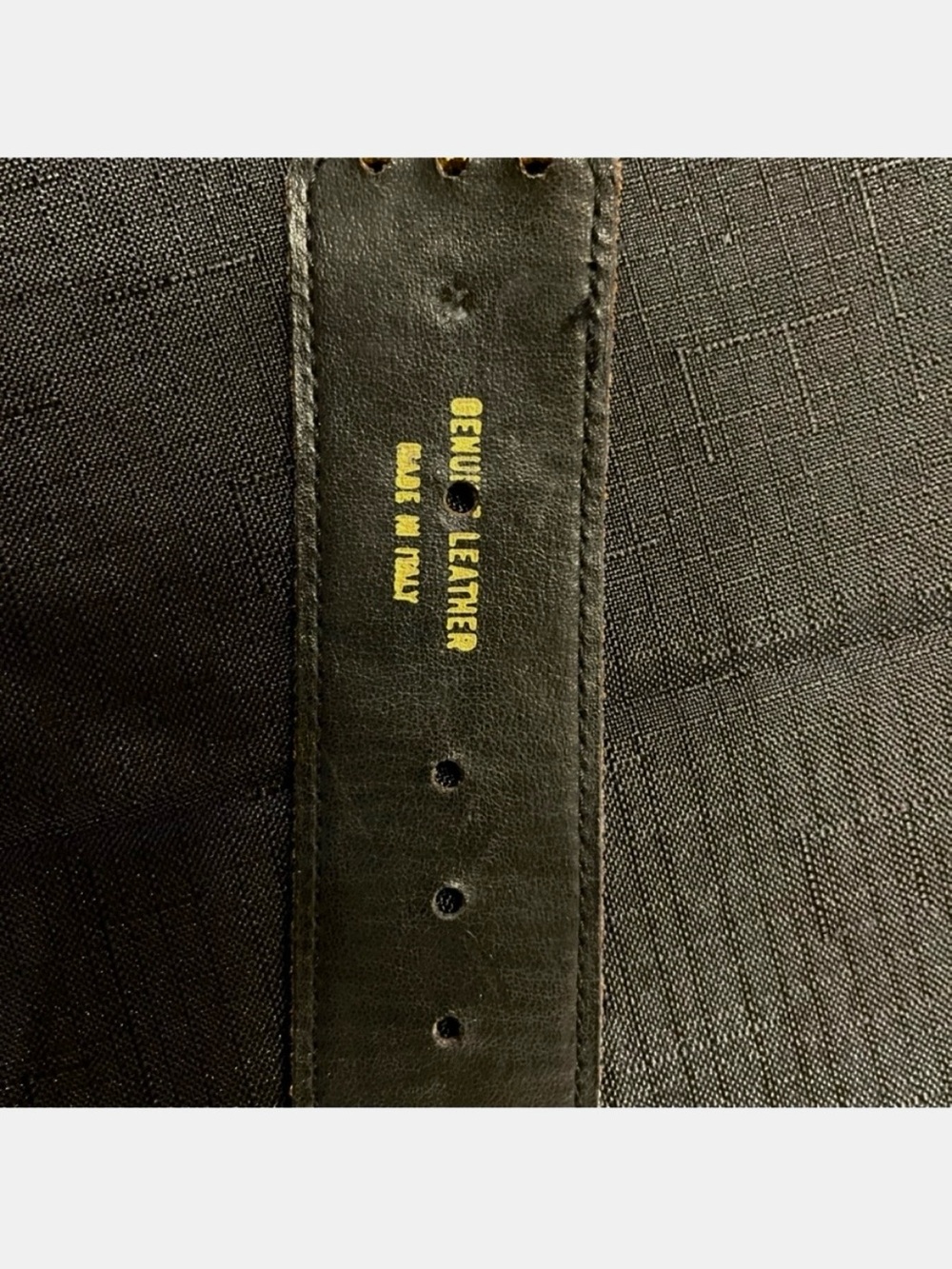 🌺SALE🌺 Italian Black Genuine Leather with gold chain women’s belt in GUC - Picture 6 of 8